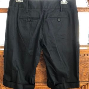 The Limited Cassidy Fit Shorts. Size 8